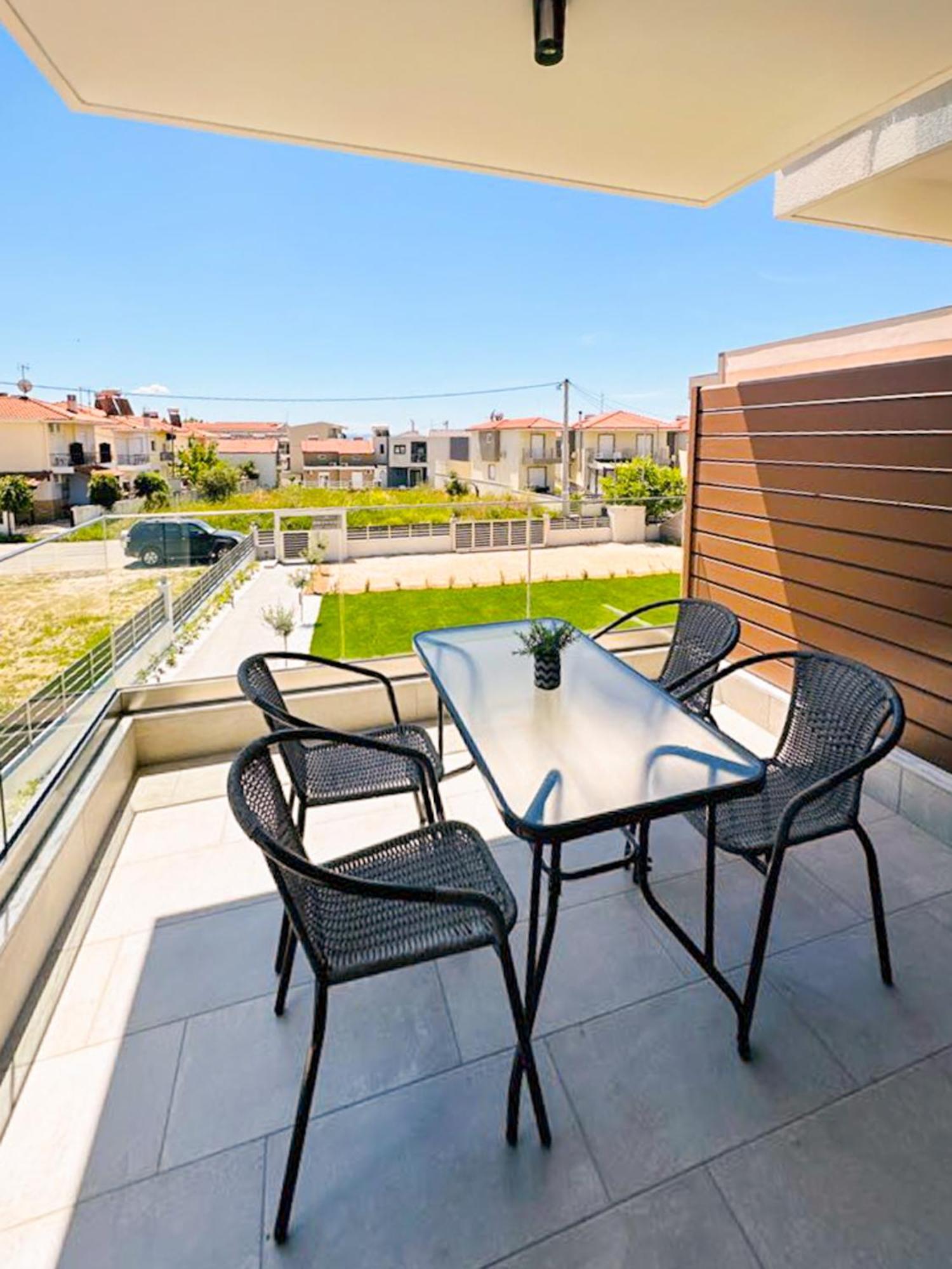Апарт отель Sithonian Sunset Luxury - Nikiti Cozy Getaways Экстерьер фото